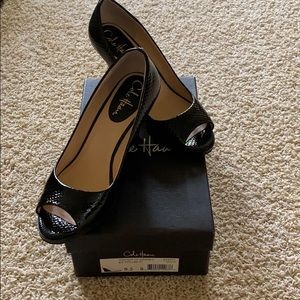 COPY - Cole Hann peep toe wedge in black size 8